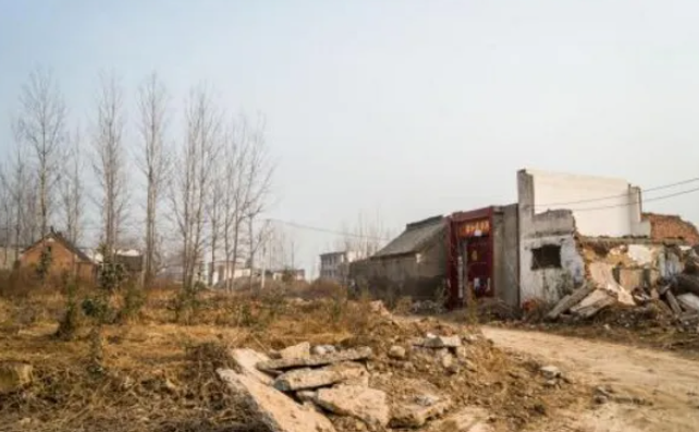 農村征地拆遷按人口補償還是面積？