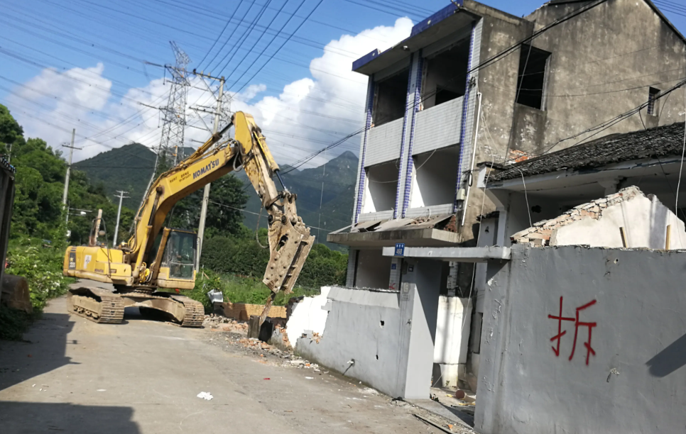 浙江省房屋拆遷案例：房屋認定違建一審敗訴，張友伶律師介入二審勝訴！