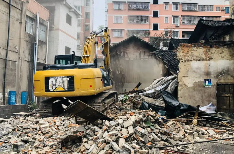 北京拆遷律師：責令自行拆除違建的期限未到，強制拆除是否合法？?