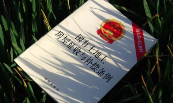 京云拆遷律師在線問答 | 土地補償款沒有發放到農戶手中，農戶可否阻止占地施工?