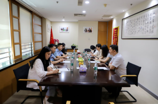 律所新聞|熱烈歡迎中部戰(zhàn)軍空軍93177部隊劉主任等人蒞臨京云律所指導(dǎo)工作
