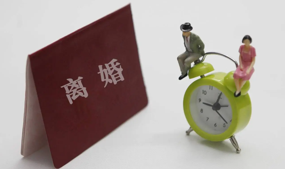 離婚冷靜期一方借款欠債，配偶是否應該一同償還？